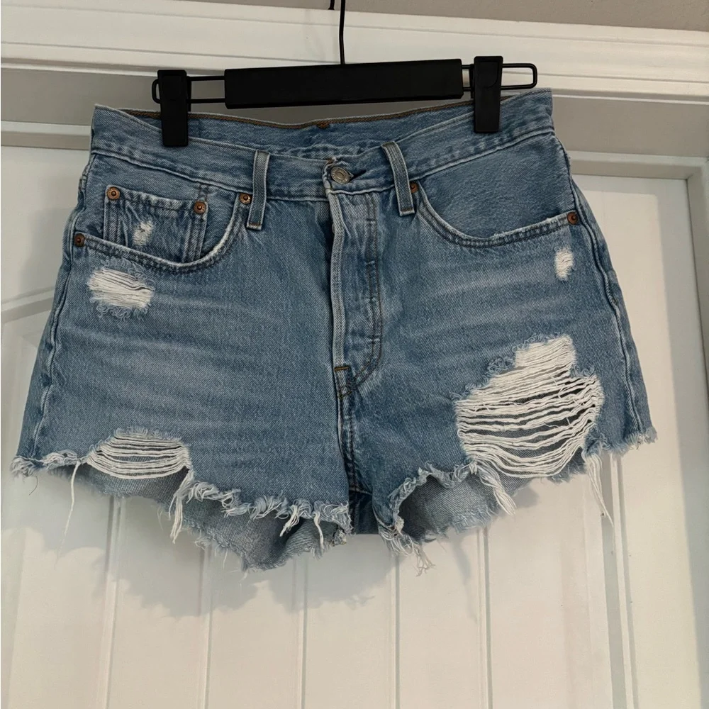 Levi's Light Blue Distressed Jean Shorts - Picture 1 of 2